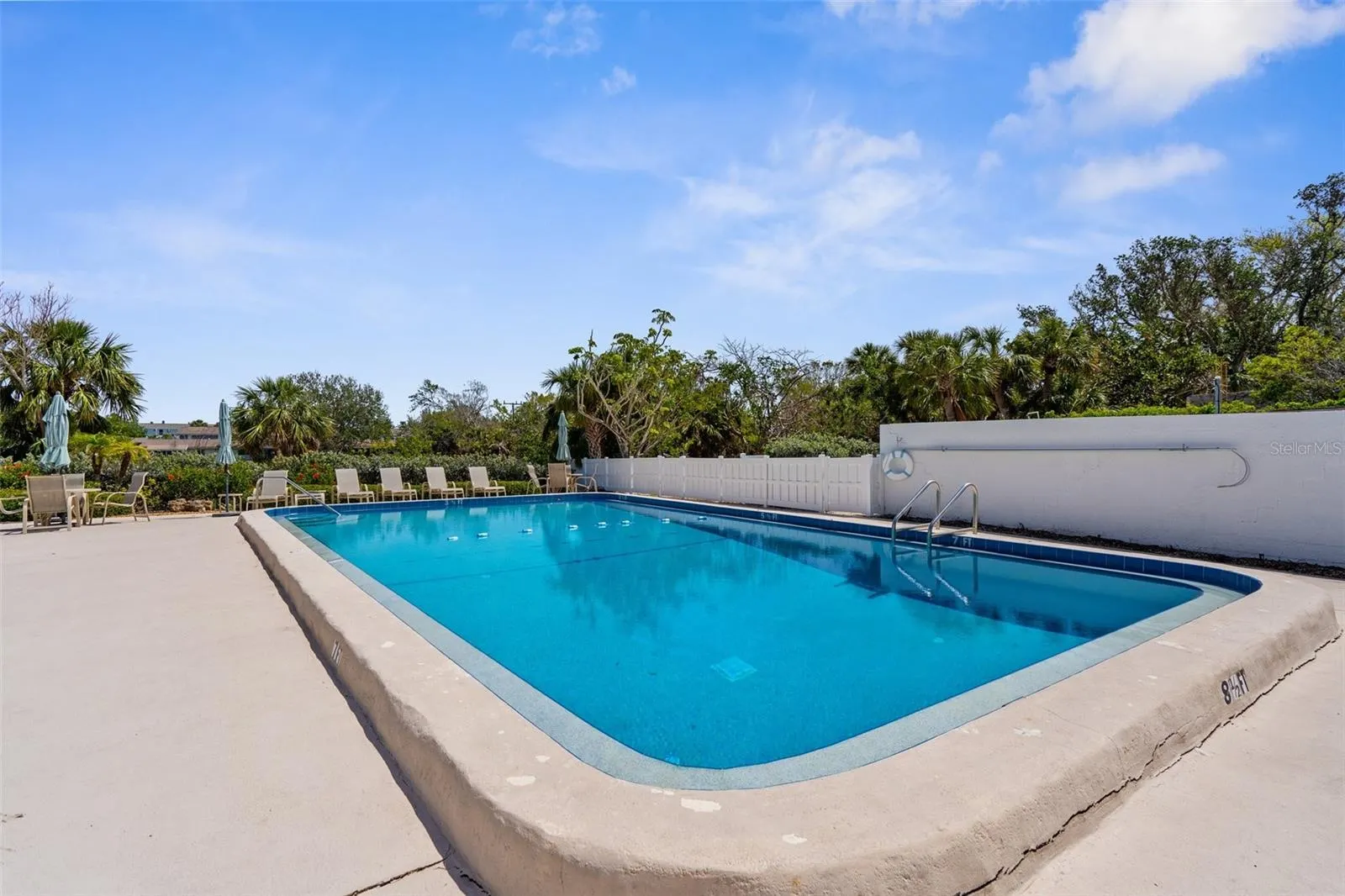 600 SUTTON PL #101B #101B