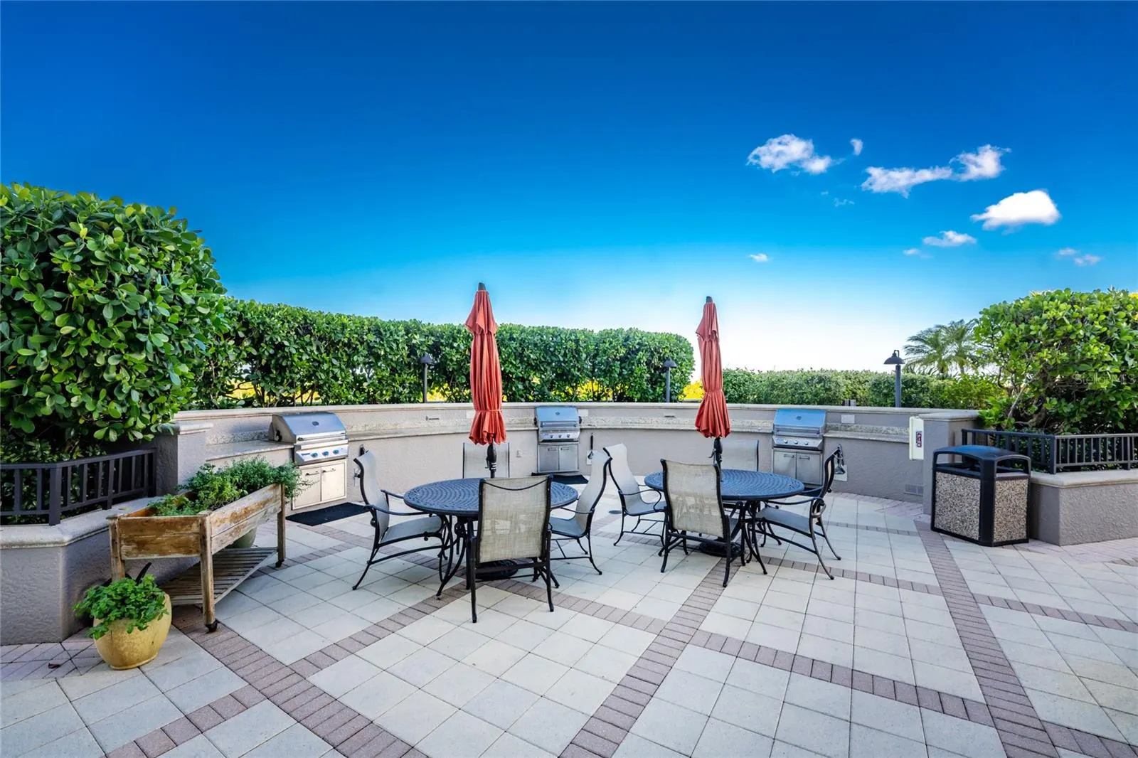 3329 SUNSET KEY CIR #301 #301