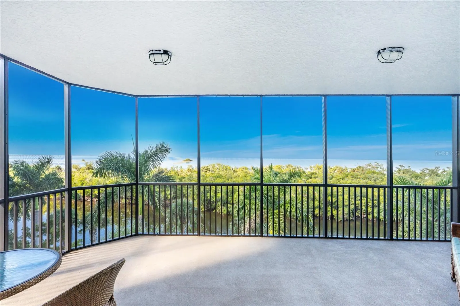 3329 SUNSET KEY CIR #301 #301