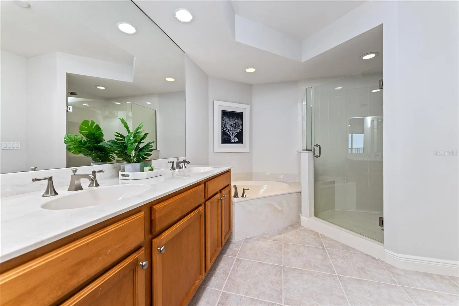 3329 SUNSET KEY CIR #301 #301