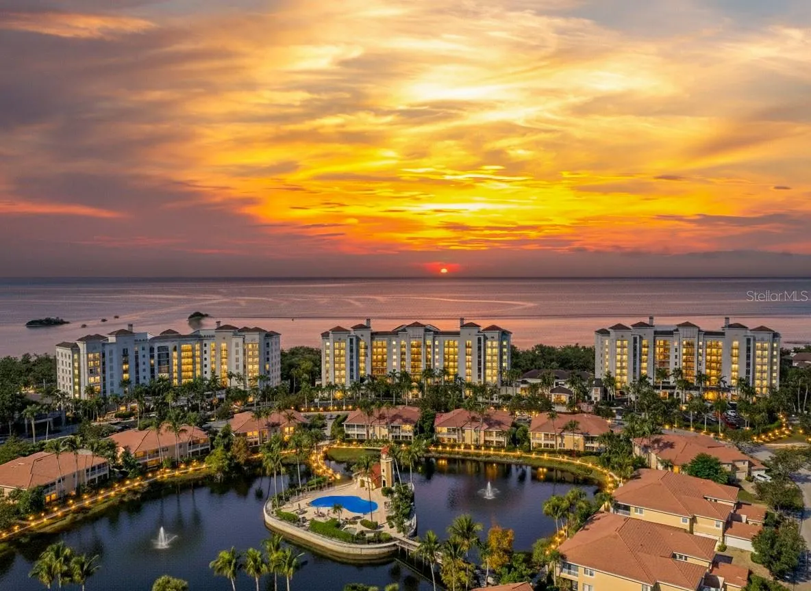 3329 SUNSET KEY CIR #301 #301