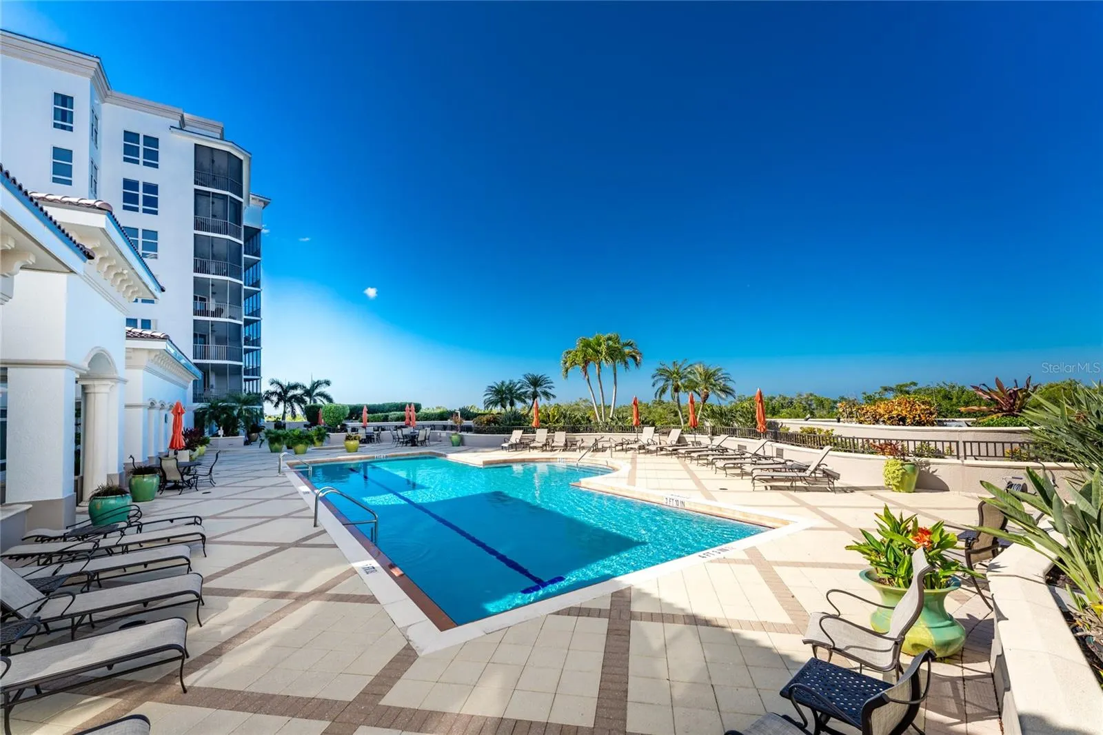3329 SUNSET KEY CIR #301 #301
