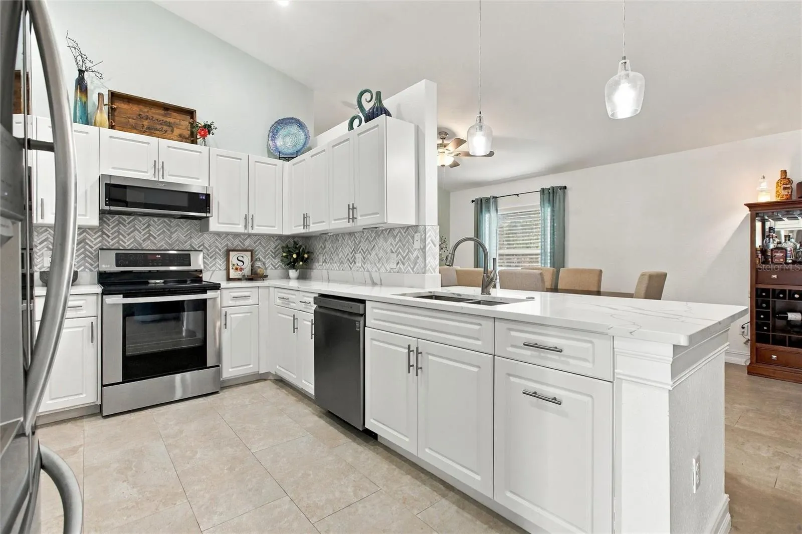 1412 SW 43RD TER