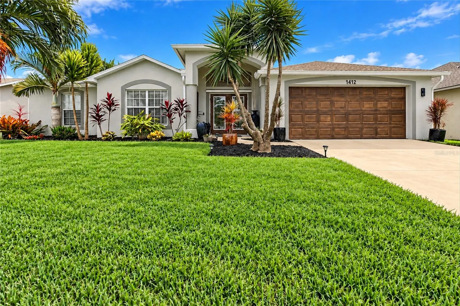 1412 SW 43RD TER