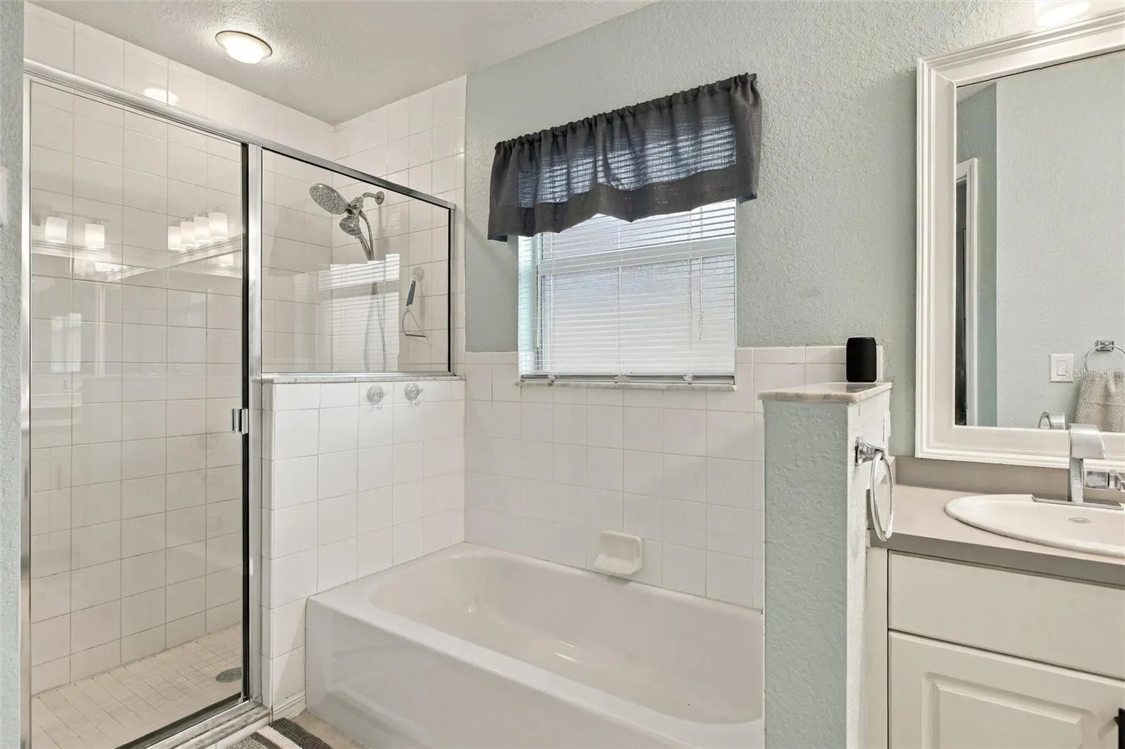 1412 SW 43RD TER