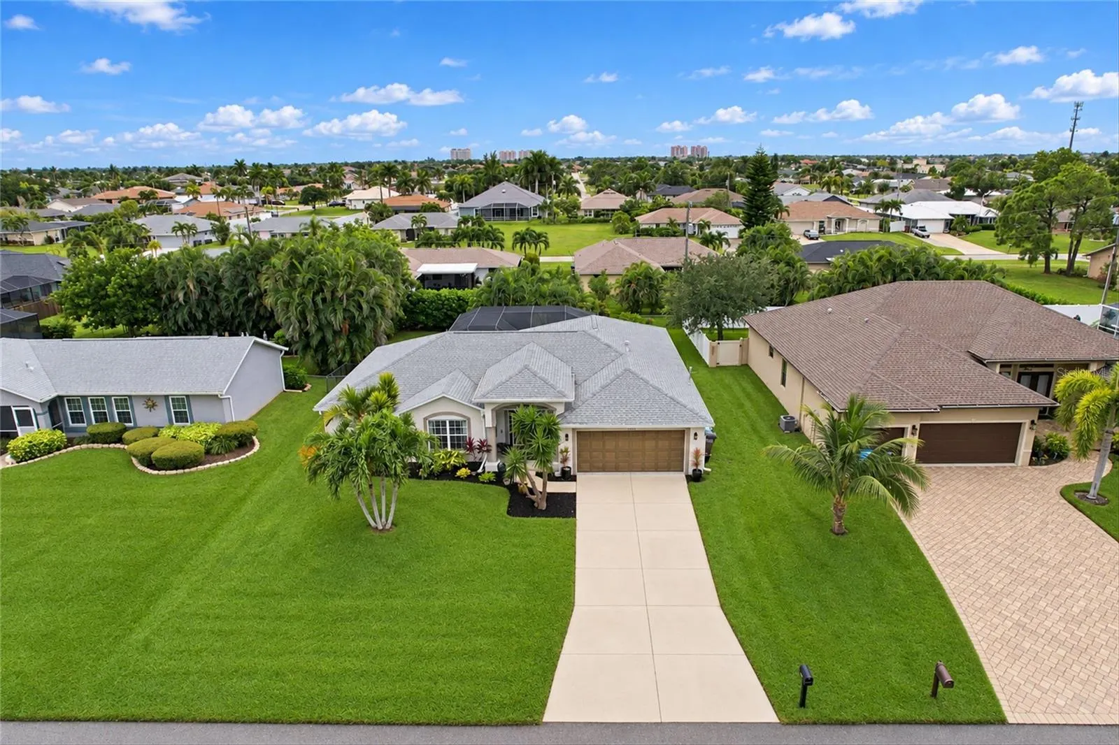 1412 SW 43RD TER