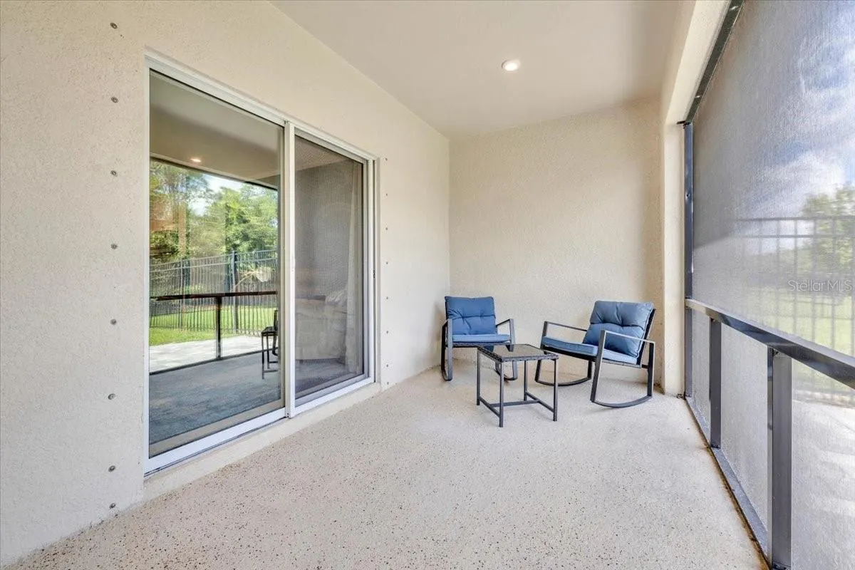 1808 W PALMS DR