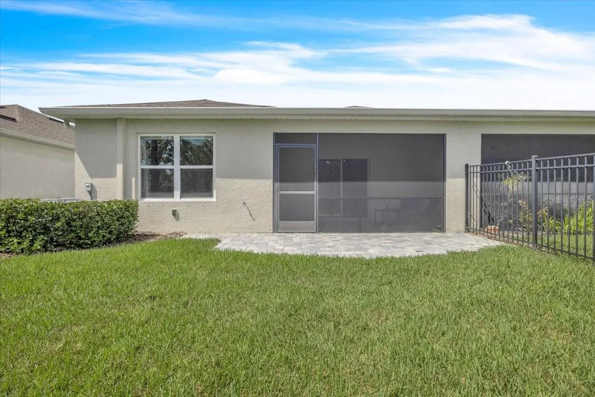 1808 W PALMS DR