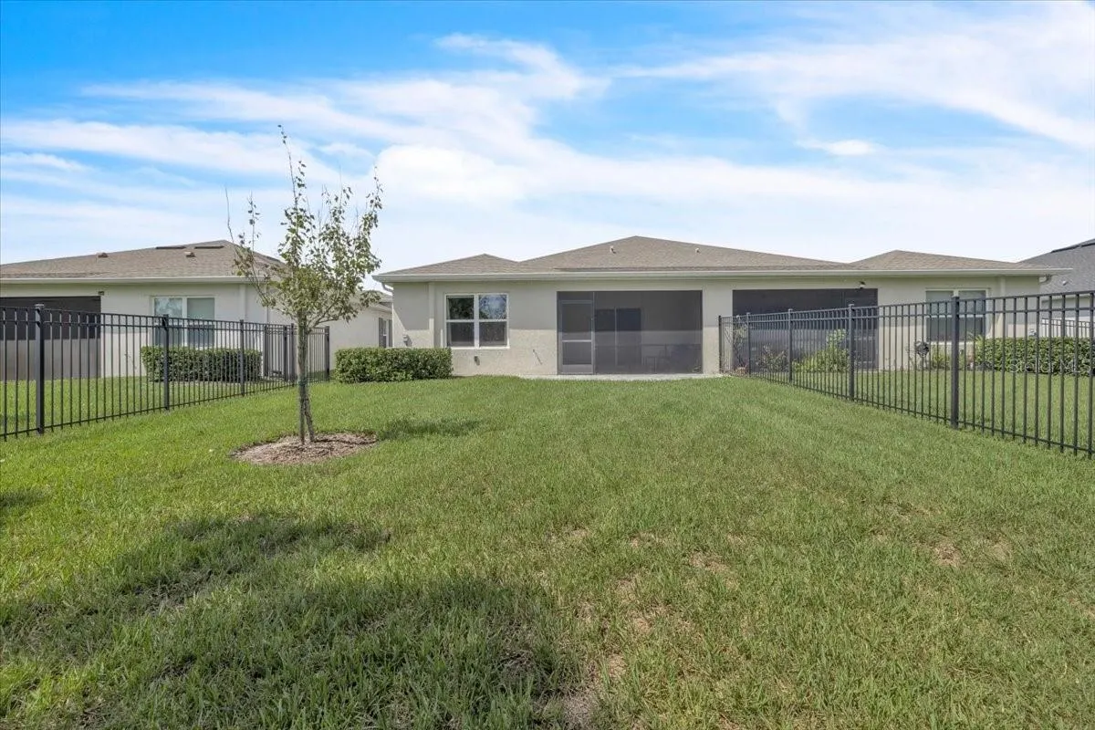 1808 W PALMS DR