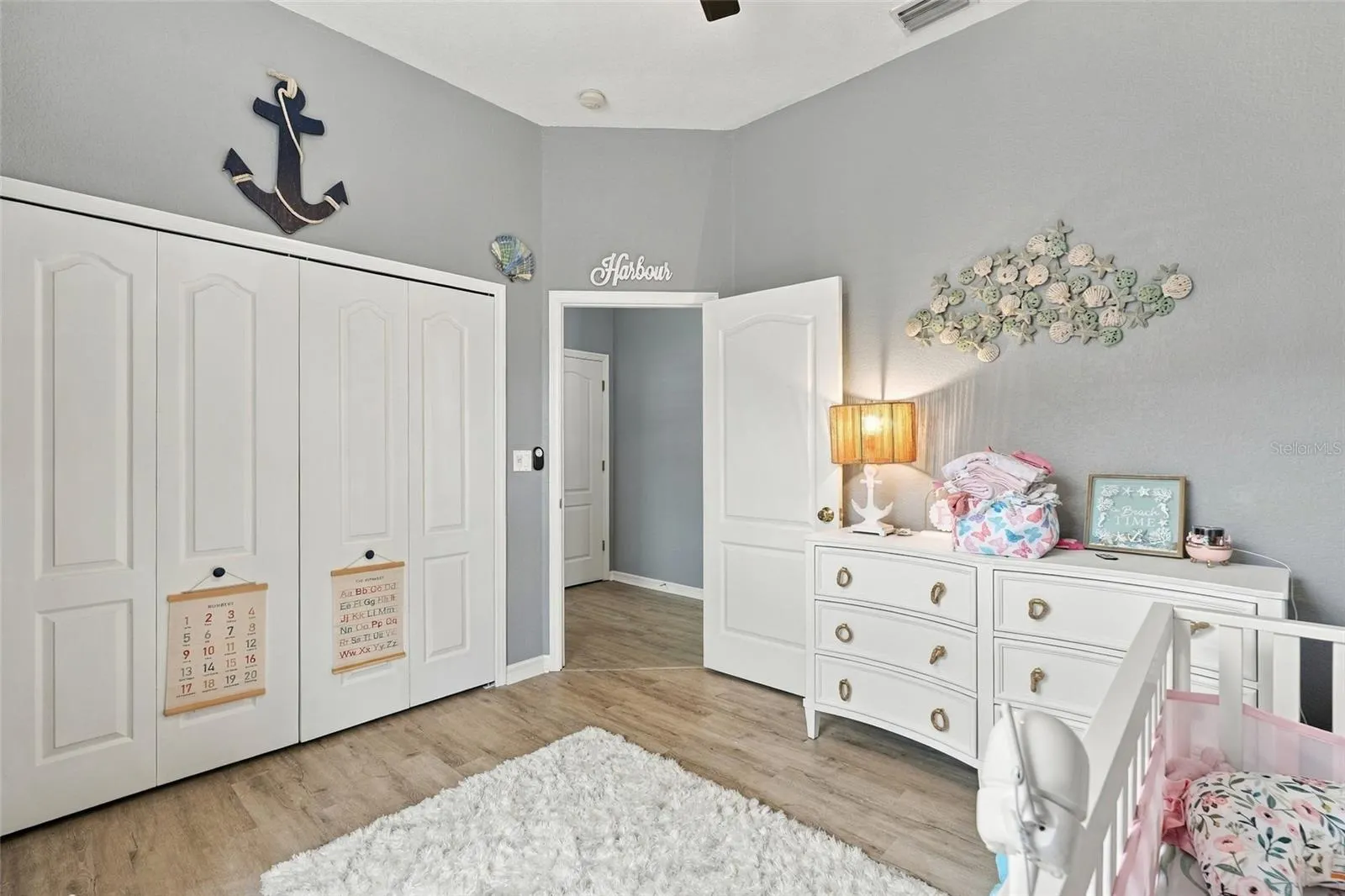 26199 FEATHERSOUND DR