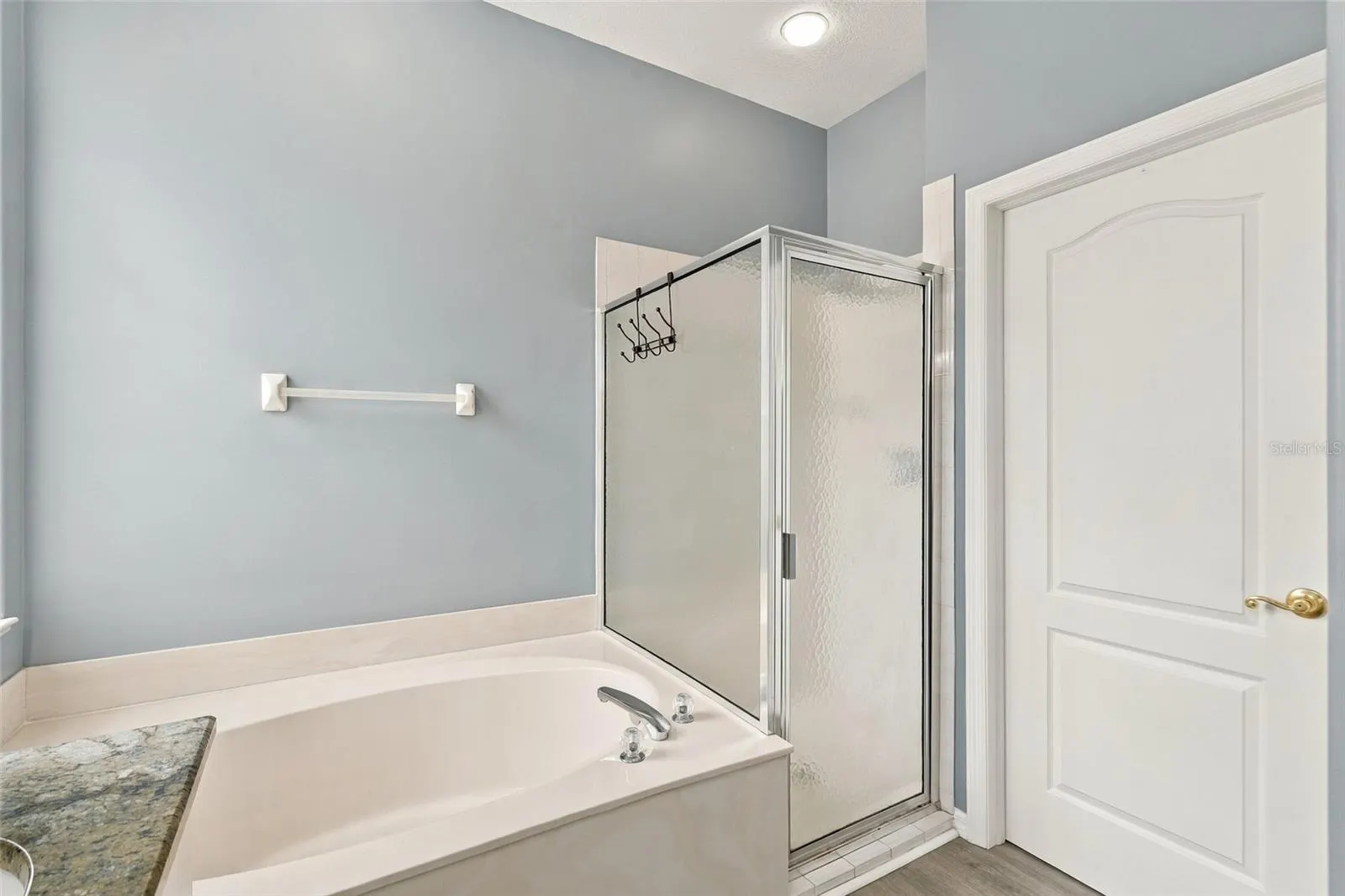 26199 FEATHERSOUND DR