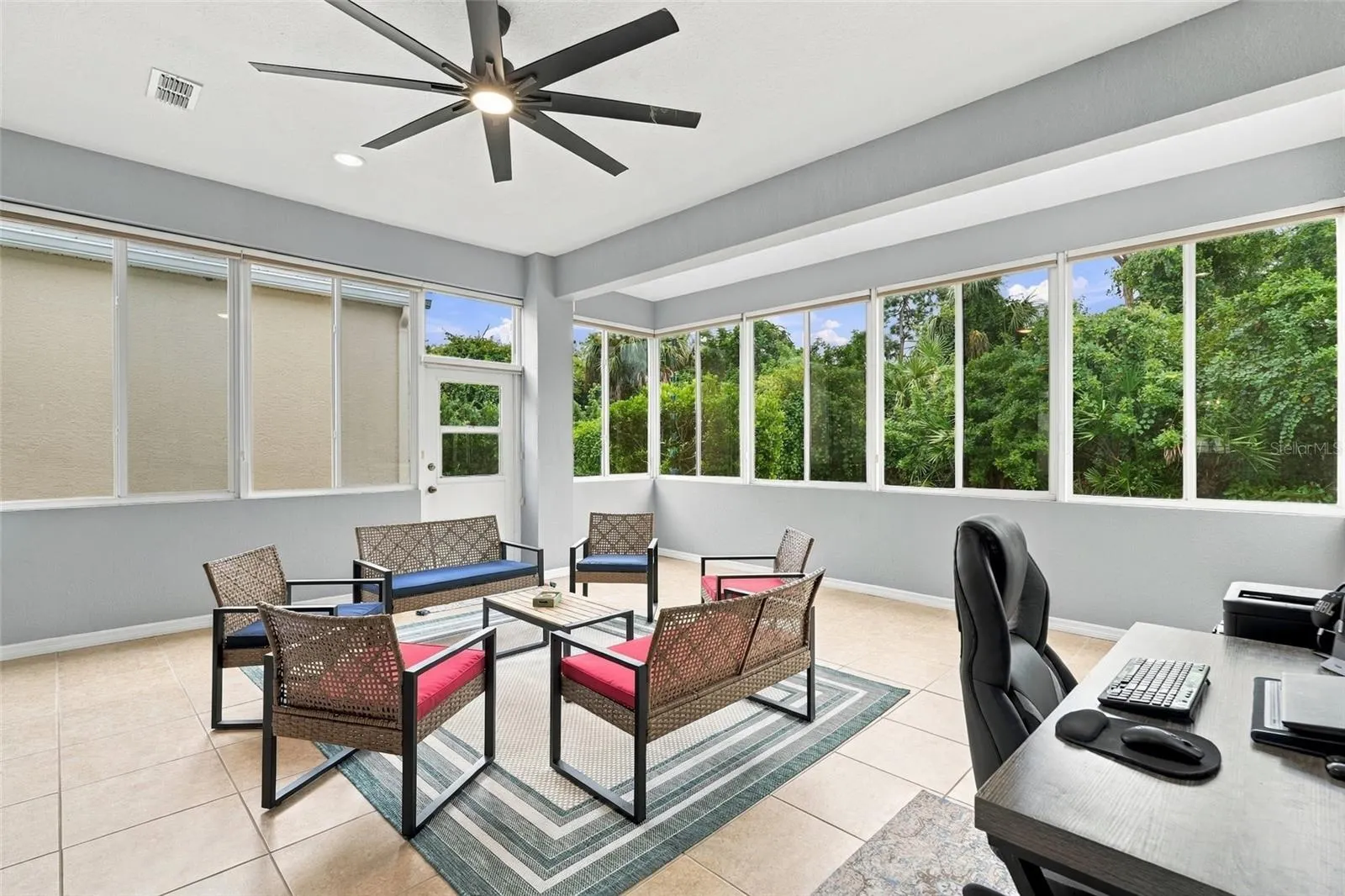 26199 FEATHERSOUND DR