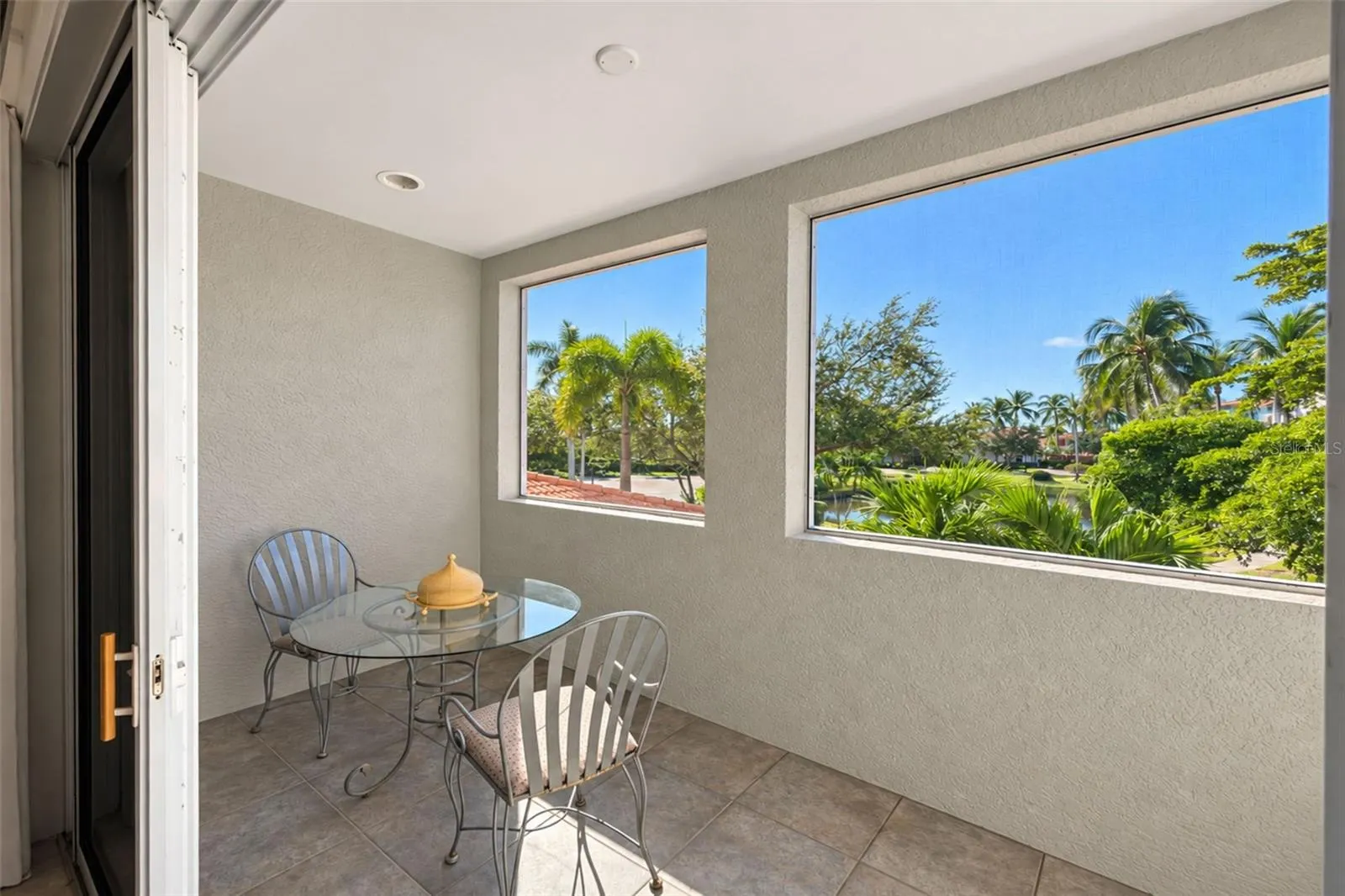 3471 SUNSET KEY CIR #102 #102
