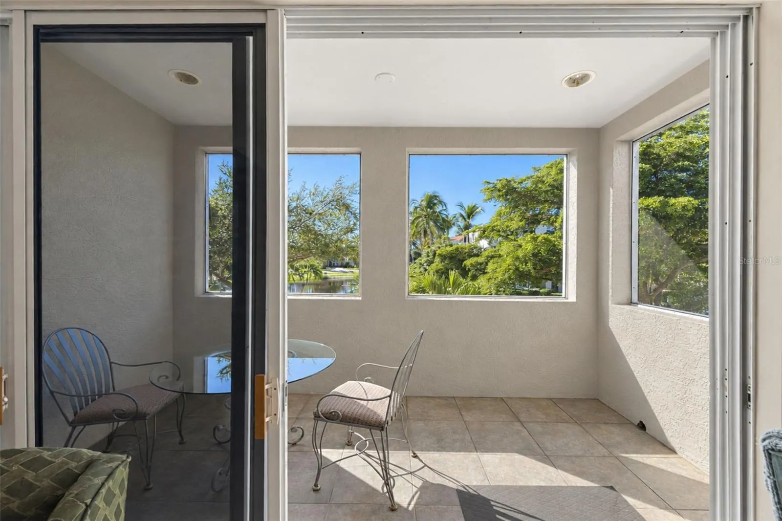 3471 SUNSET KEY CIR #102 #102