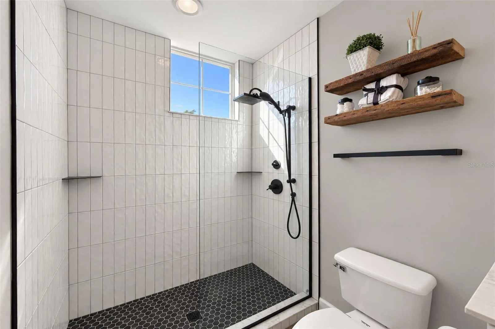 3471 SUNSET KEY CIR #102 #102