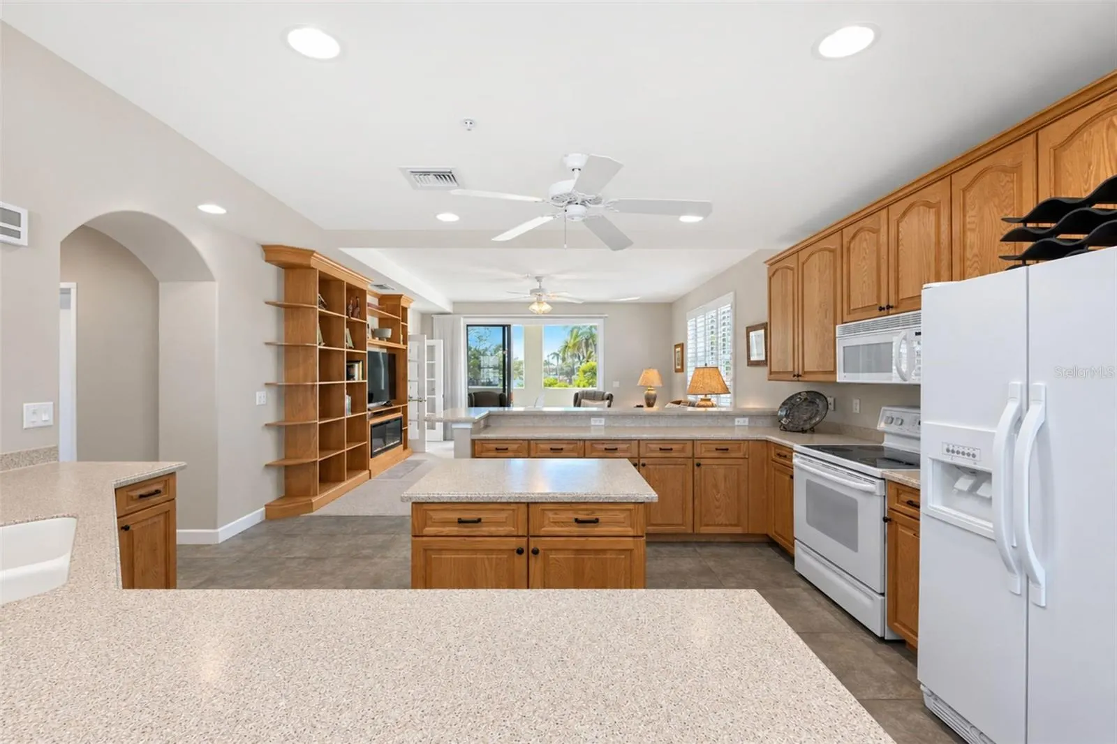 3471 SUNSET KEY CIR #102 #102