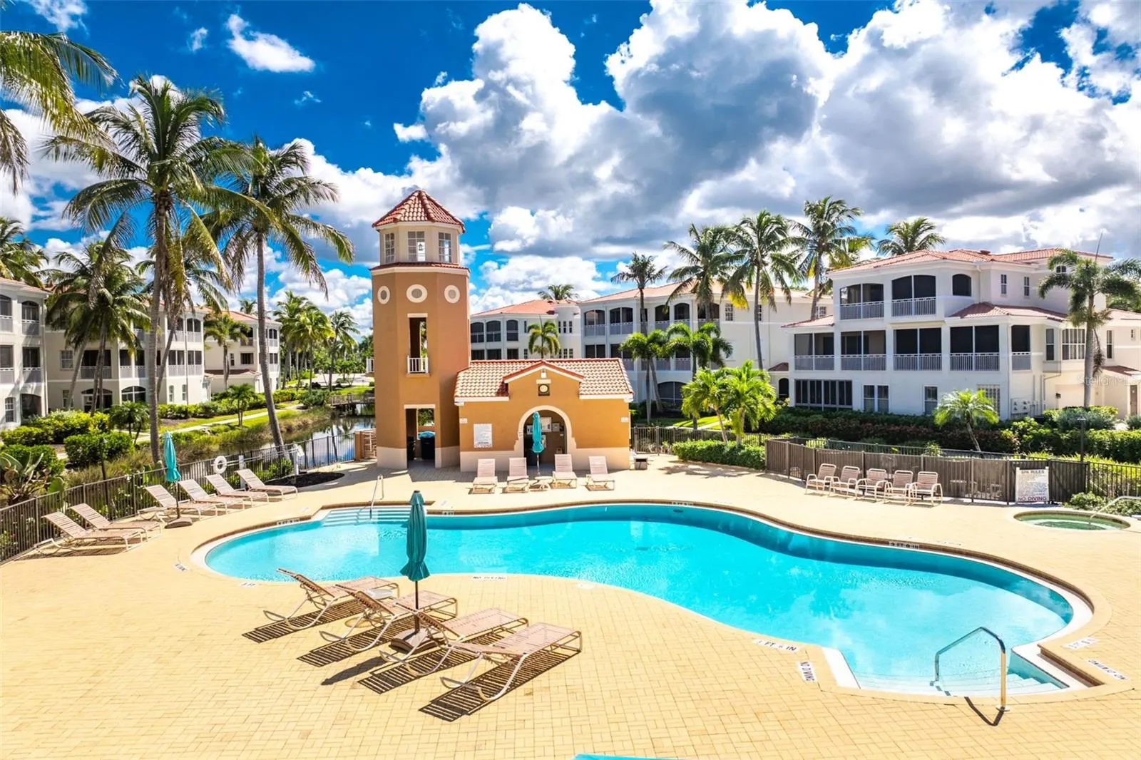 3471 SUNSET KEY CIR #102 #102
