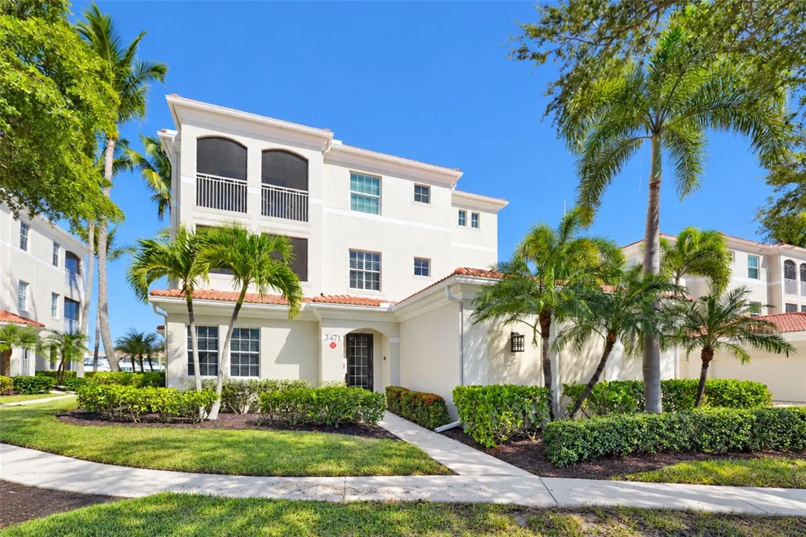 3471 SUNSET KEY CIR #102 #102
