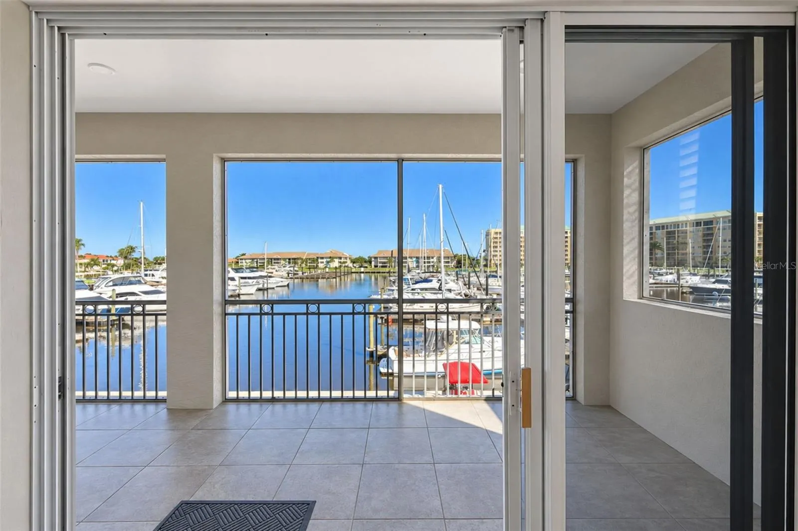 3471 SUNSET KEY CIR #102 #102