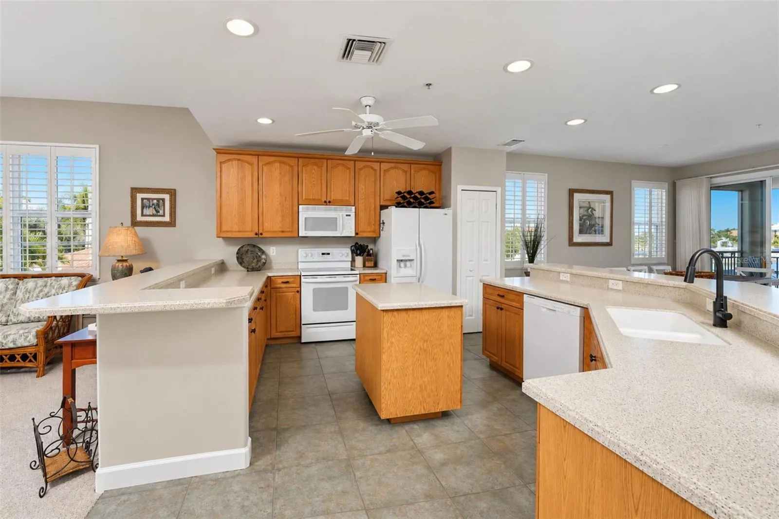 3471 SUNSET KEY CIR #102 #102