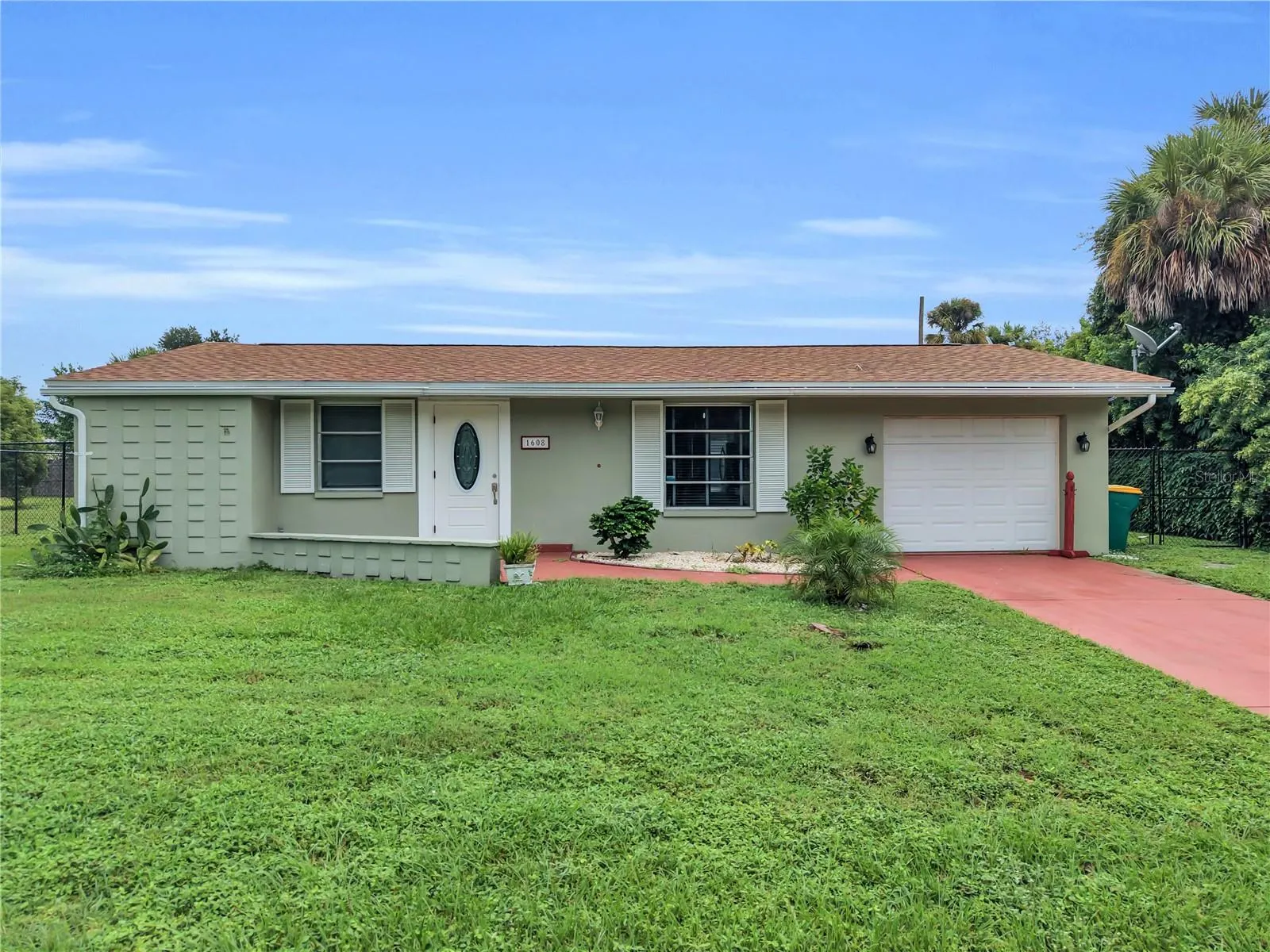 1608 HARMONY DR