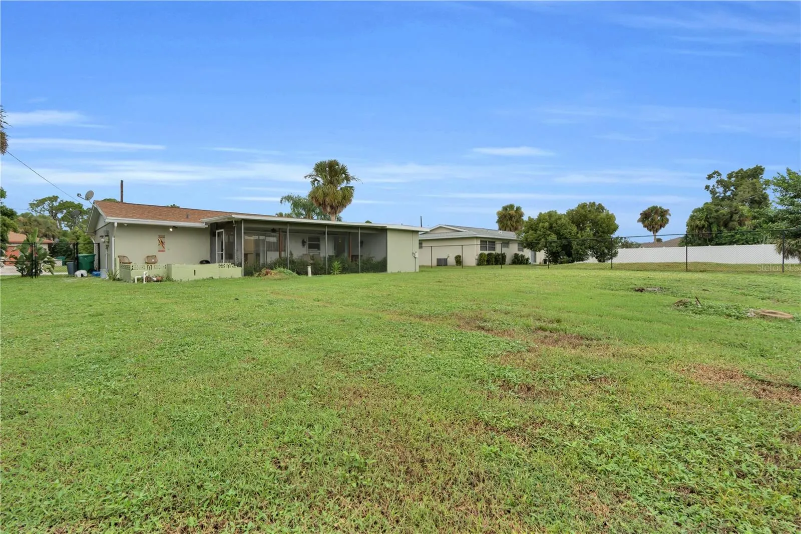 1608 HARMONY DR