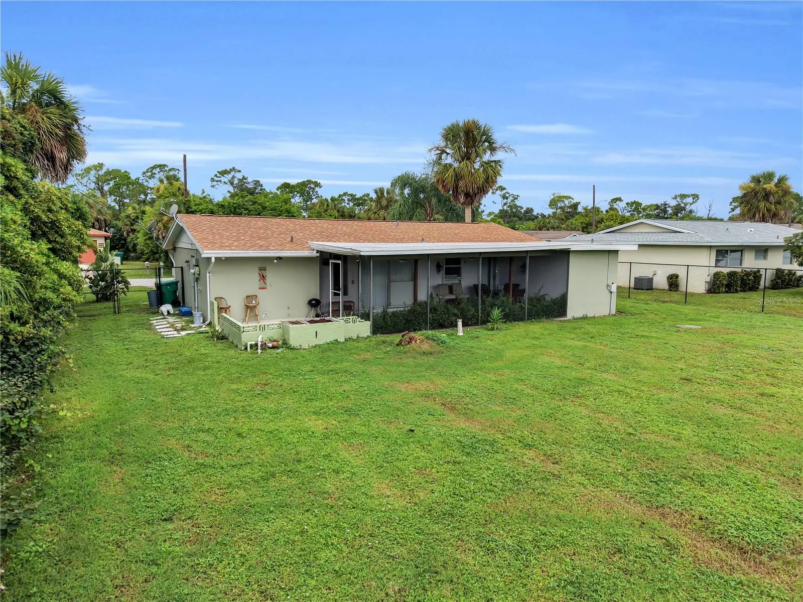 1608 HARMONY DR