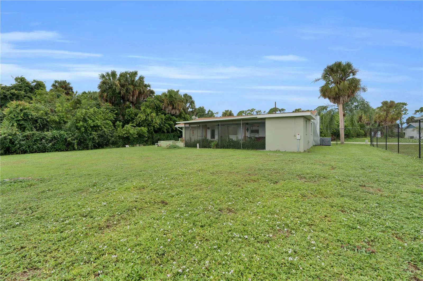 1608 HARMONY DR