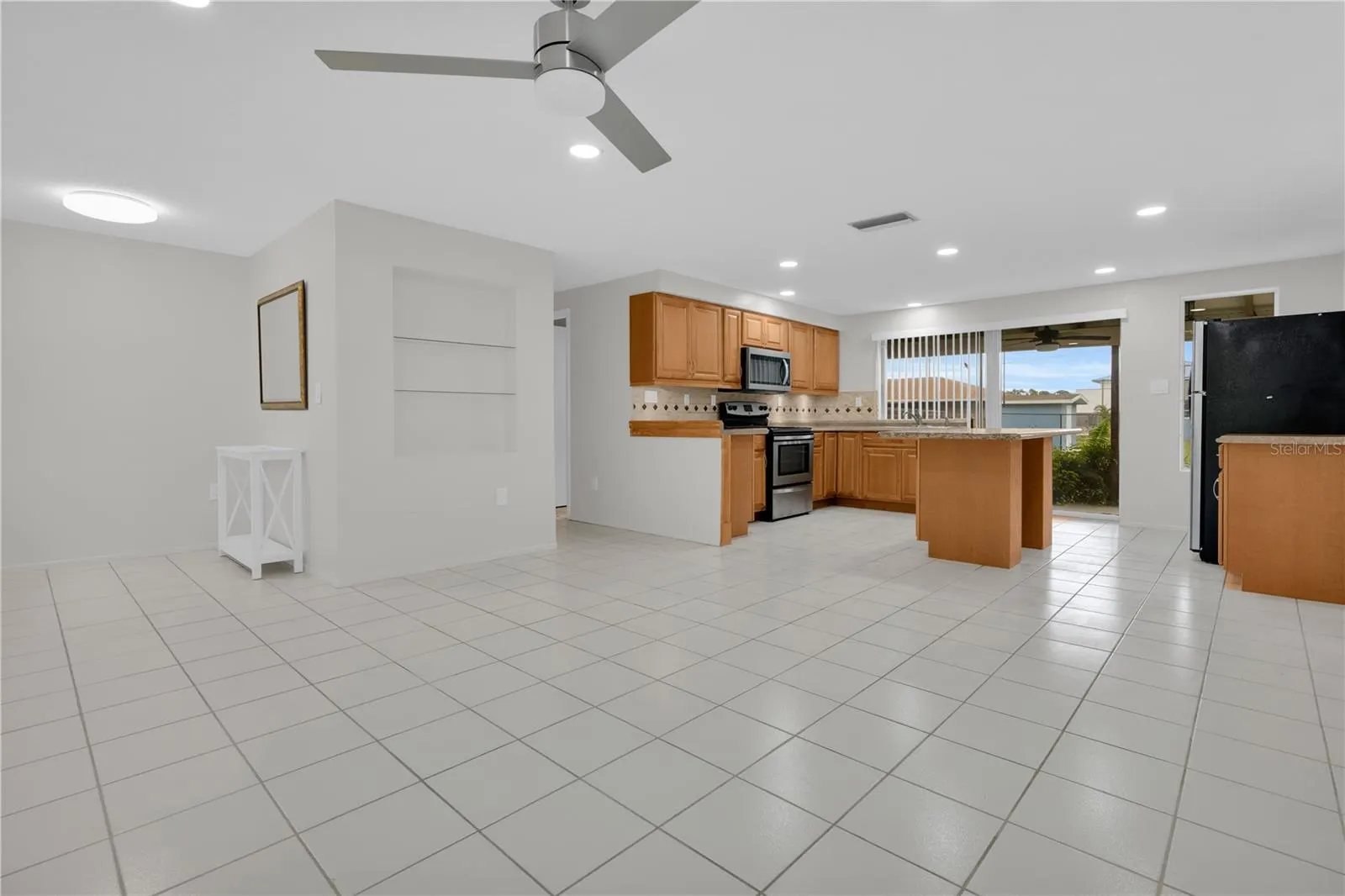 1608 HARMONY DR