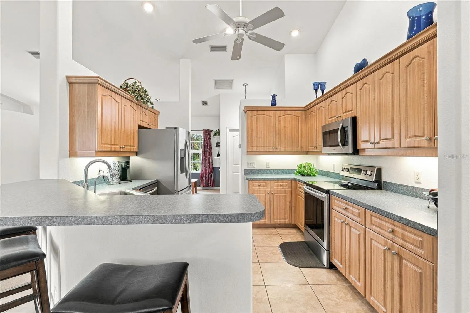 252 DENVER DR