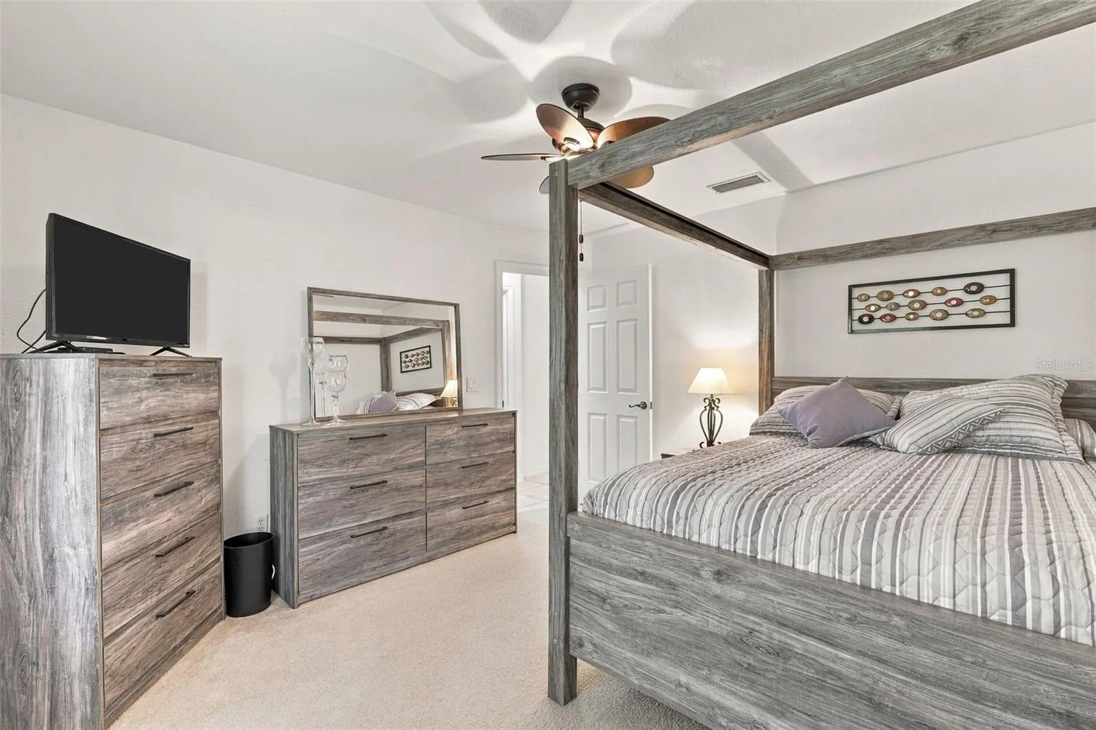252 DENVER DR
