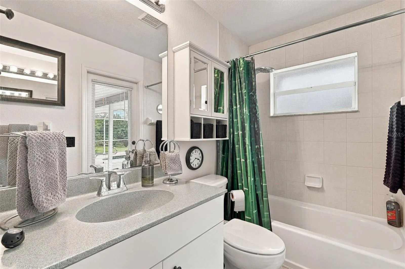 252 DENVER DR