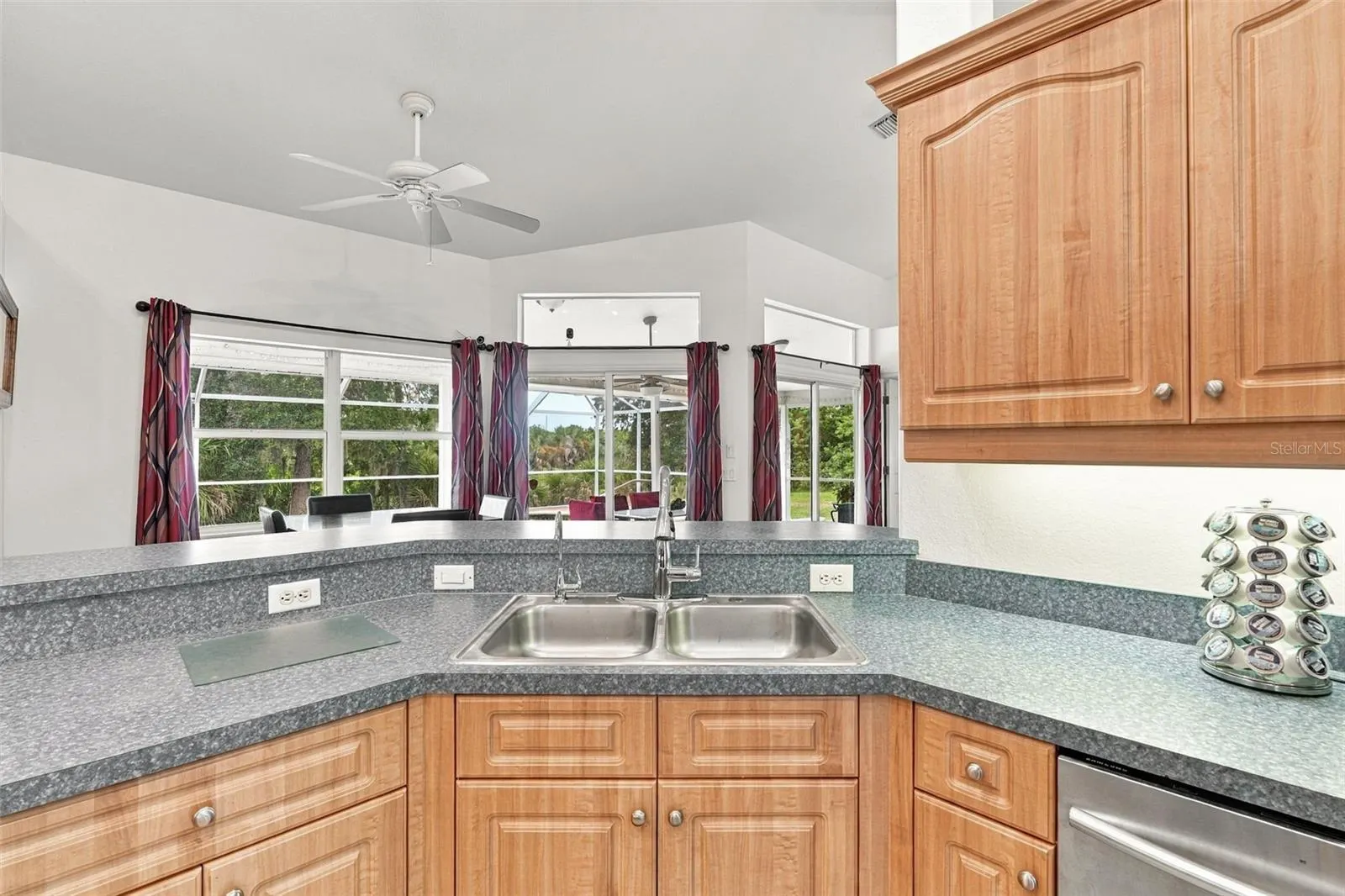 252 DENVER DR