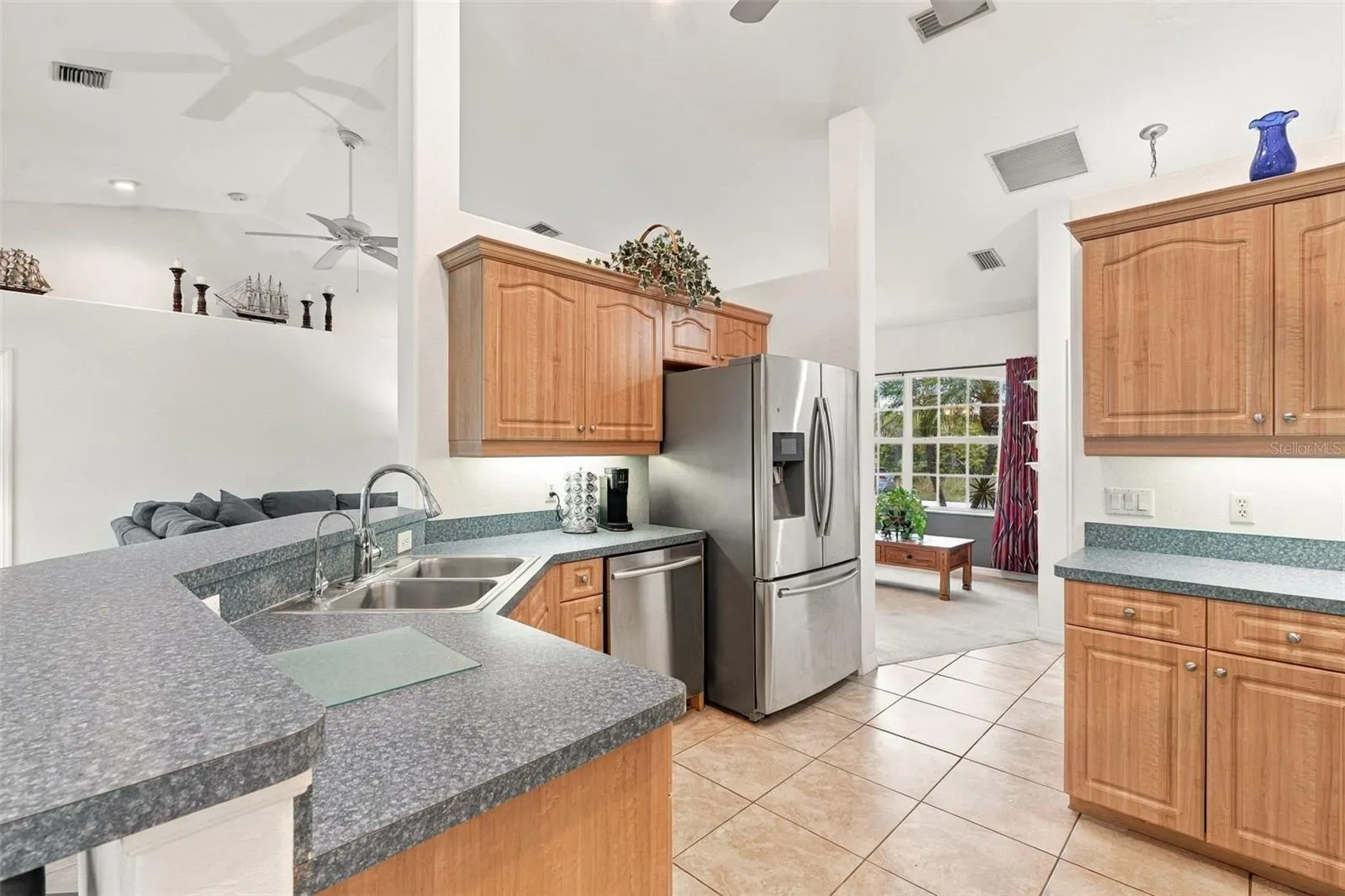 252 DENVER DR
