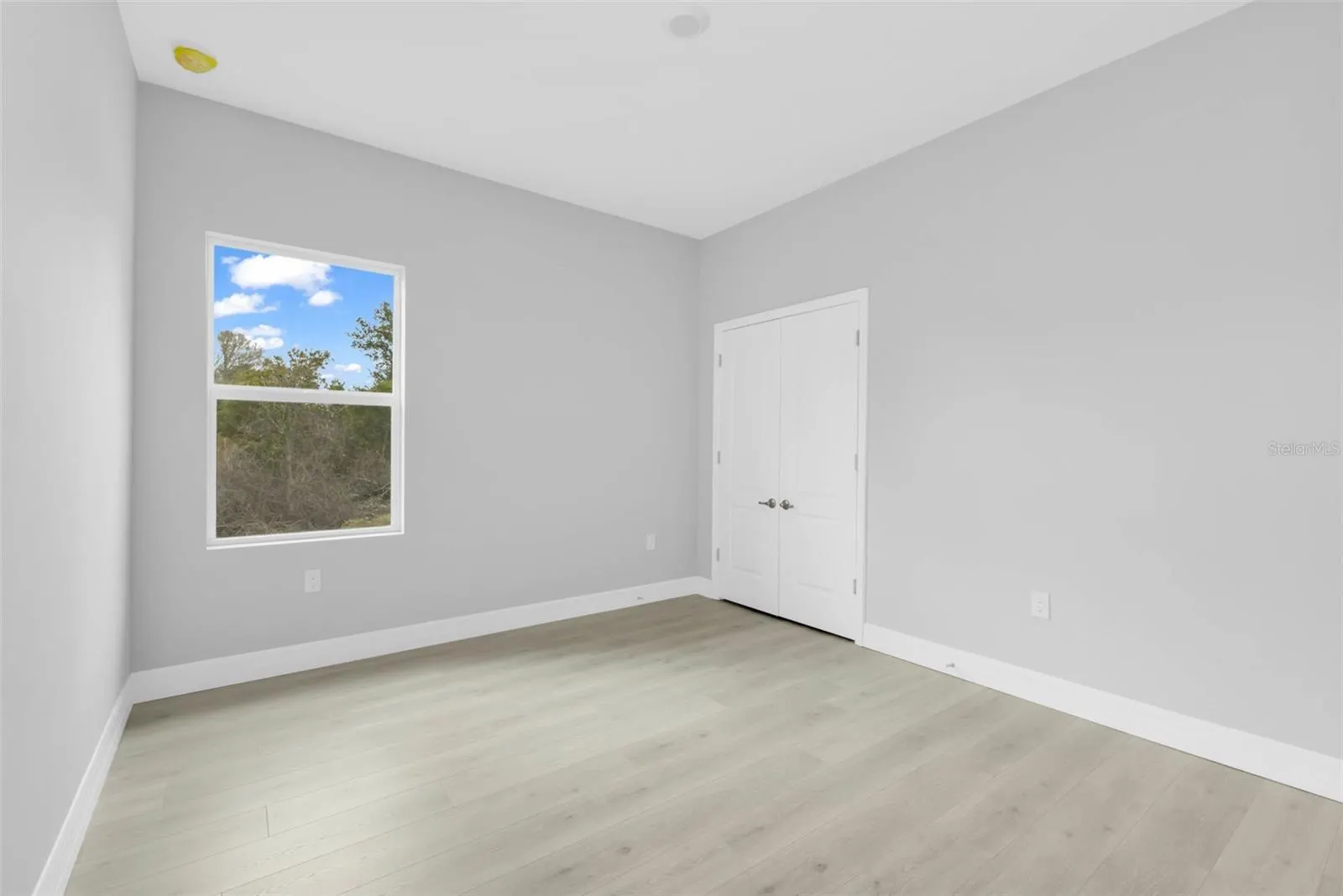 445 LOVELAND BLVD