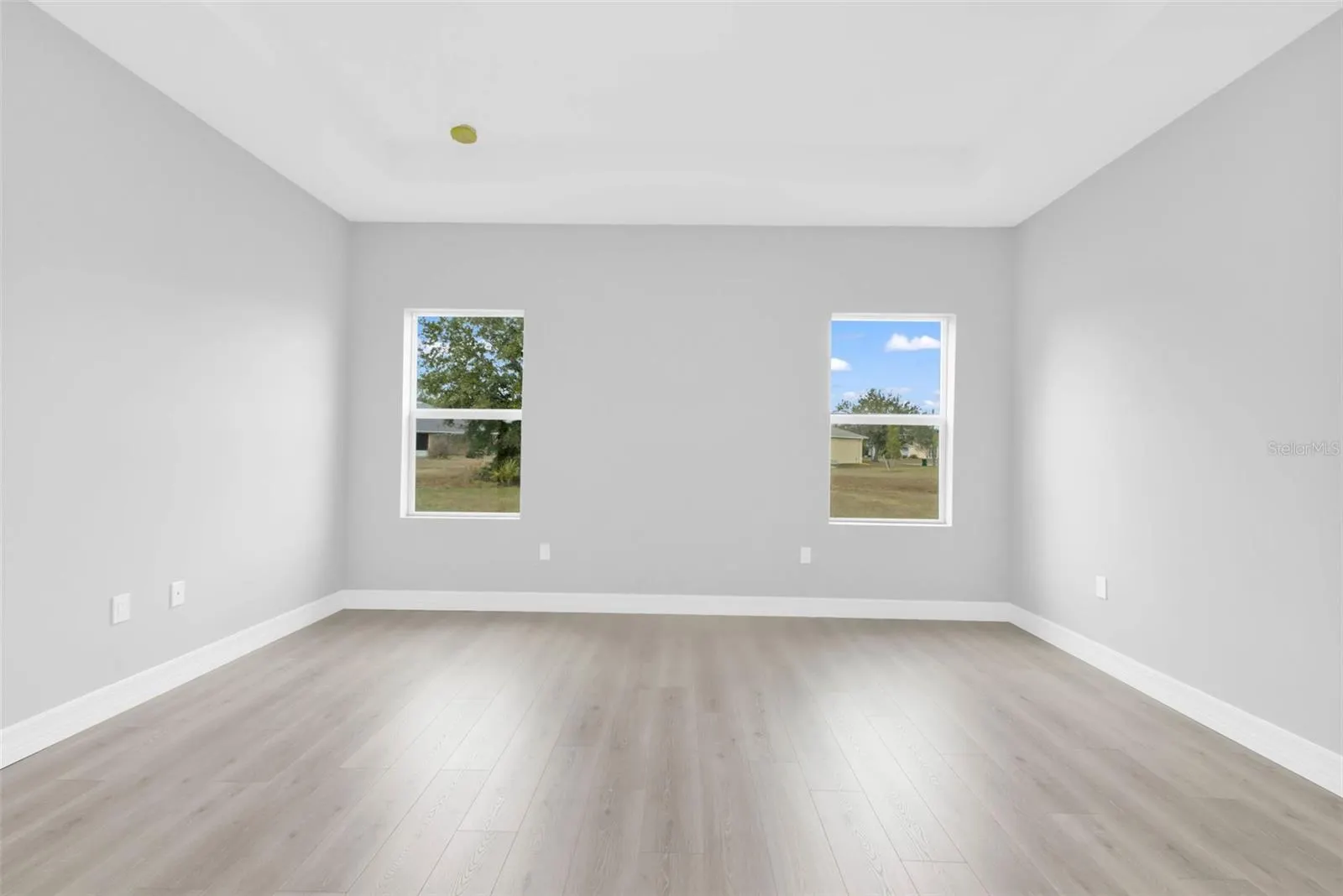 445 LOVELAND BLVD