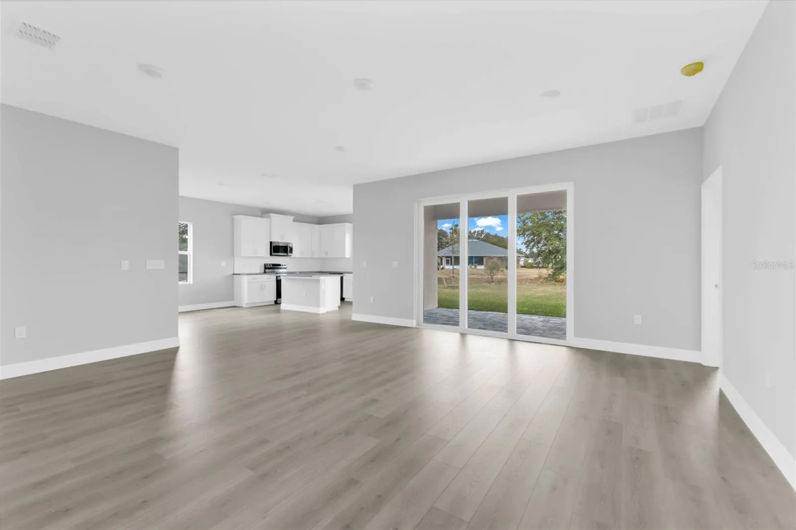 445 LOVELAND BLVD