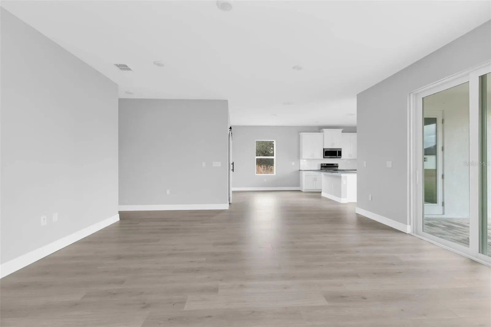 445 LOVELAND BLVD