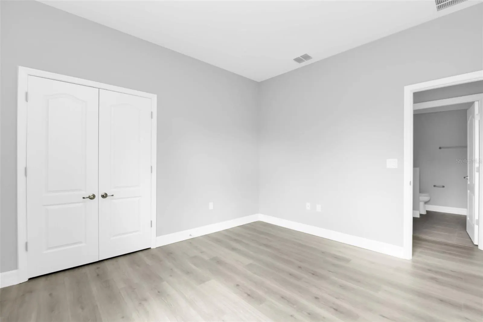 445 LOVELAND BLVD