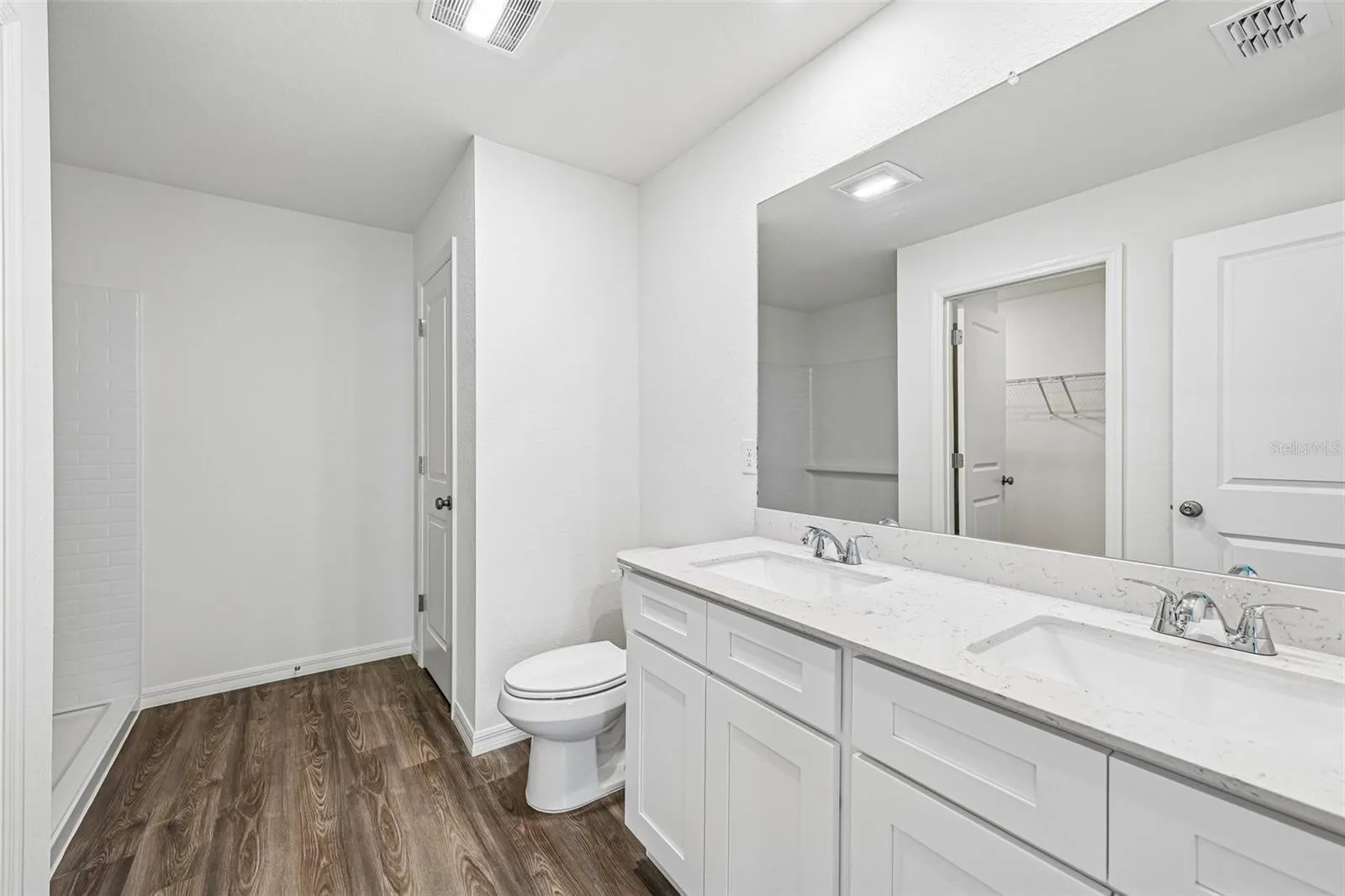 8235 97TH CT