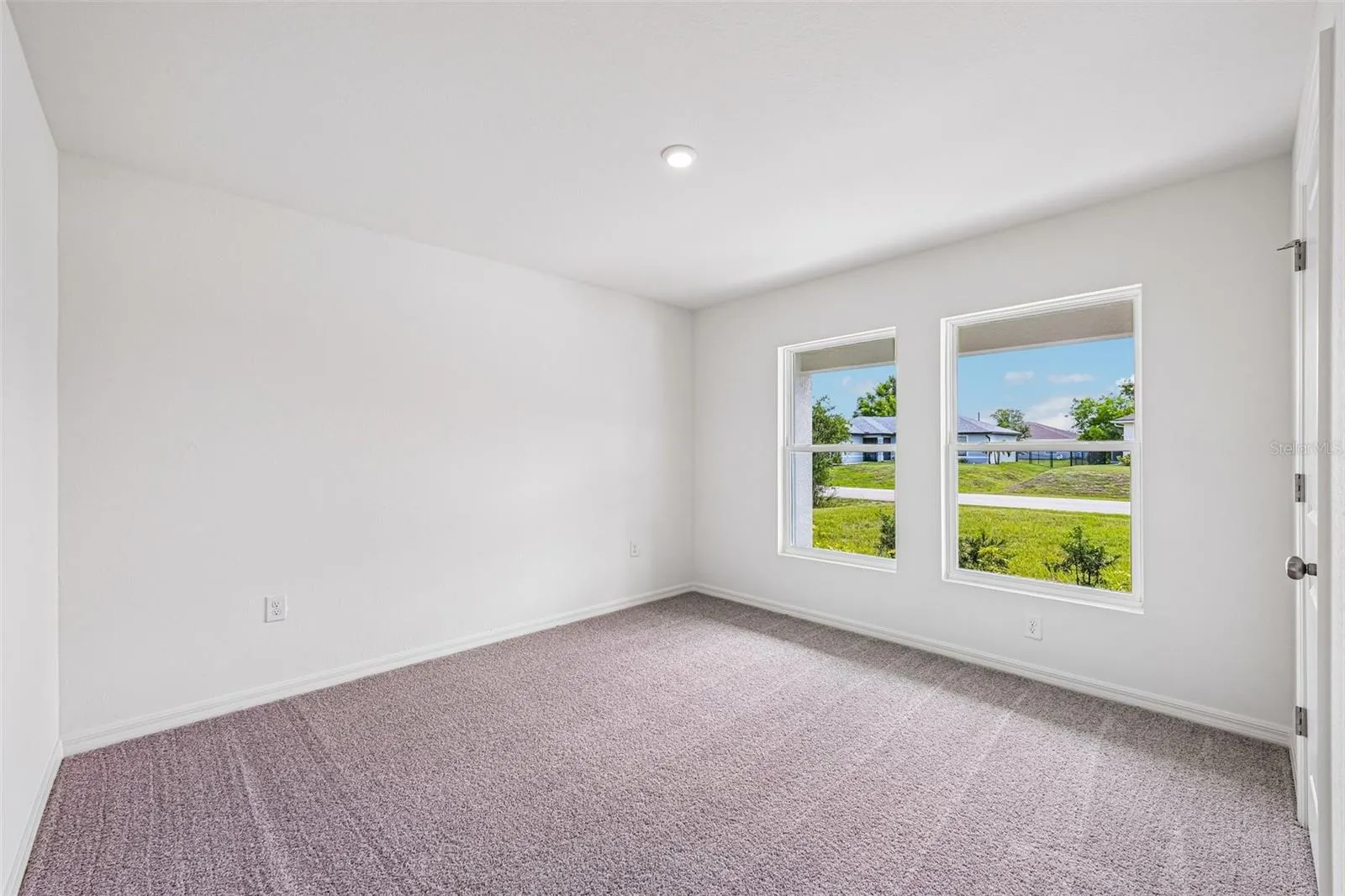 8235 97TH CT