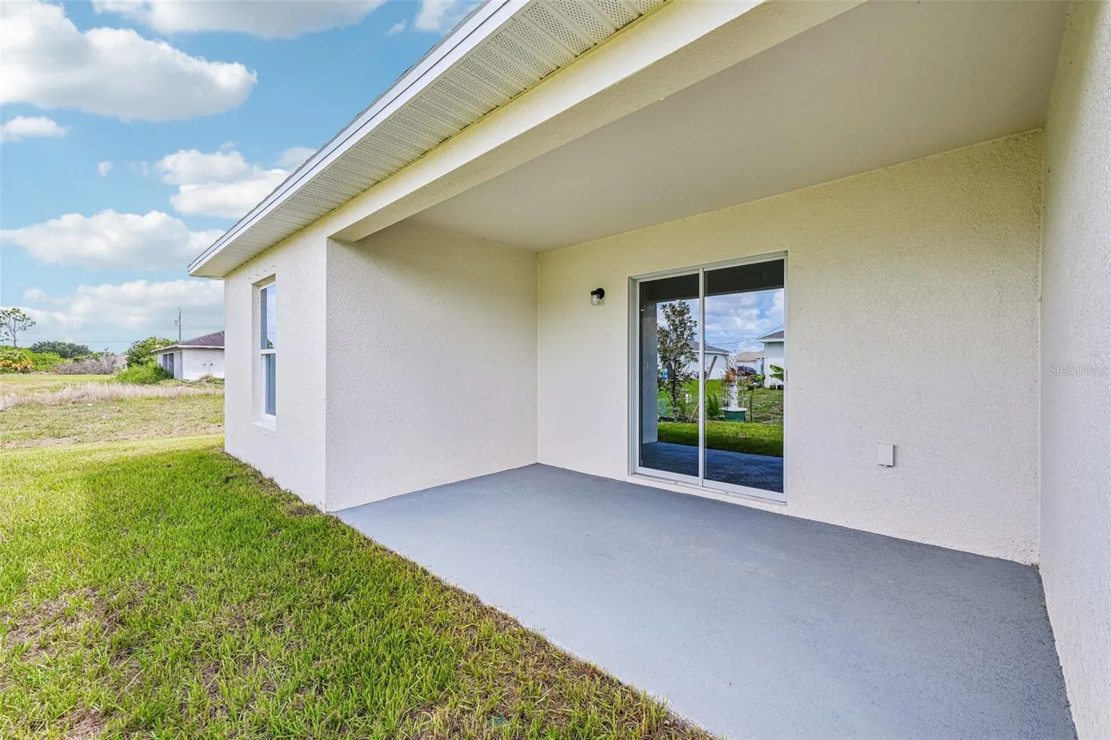 8235 97TH CT