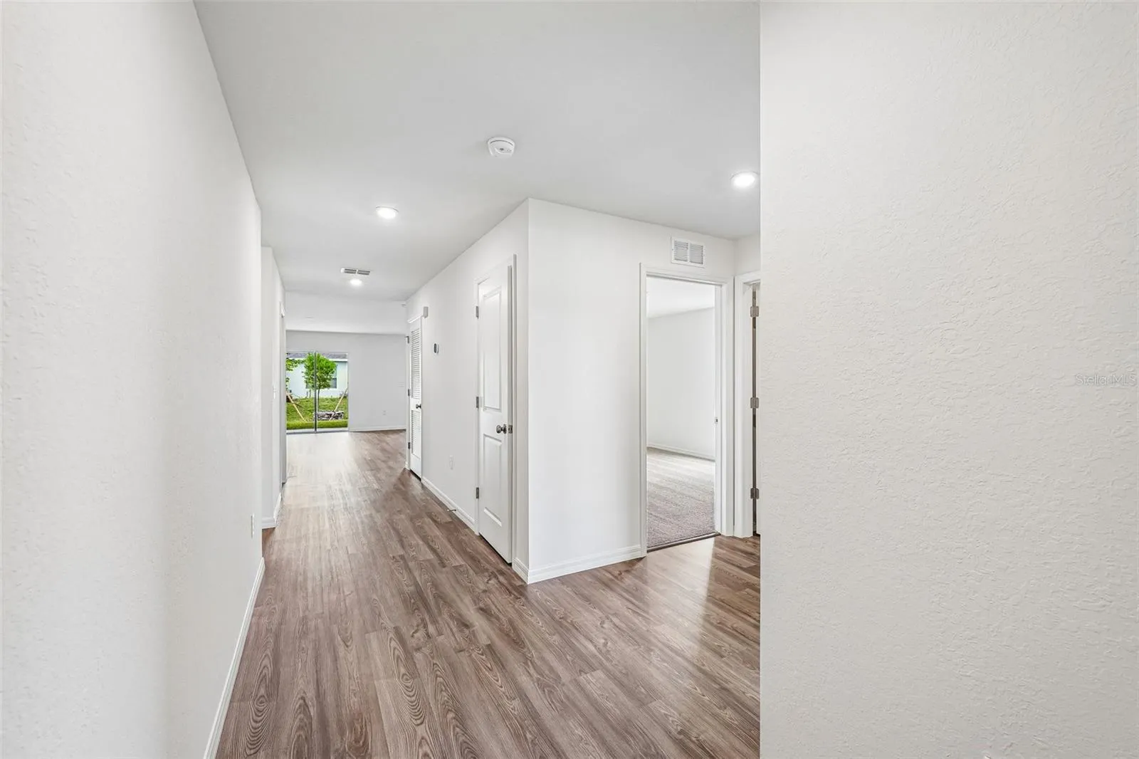 8235 97TH CT