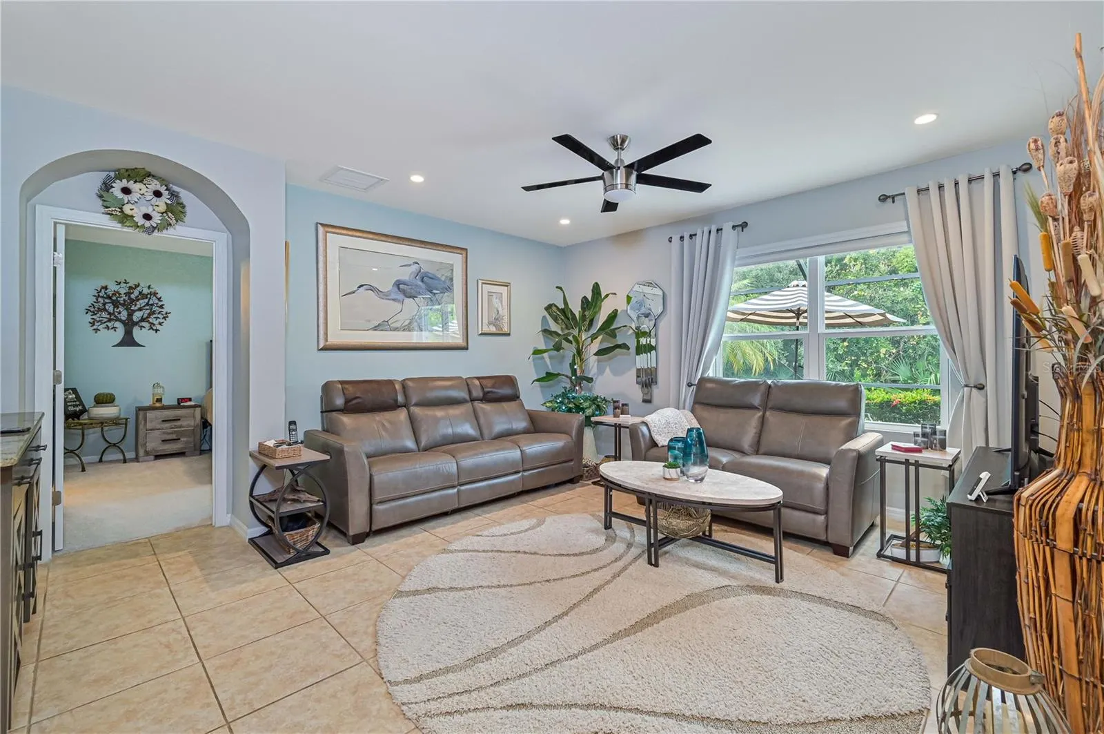 7092 MIKASA DR