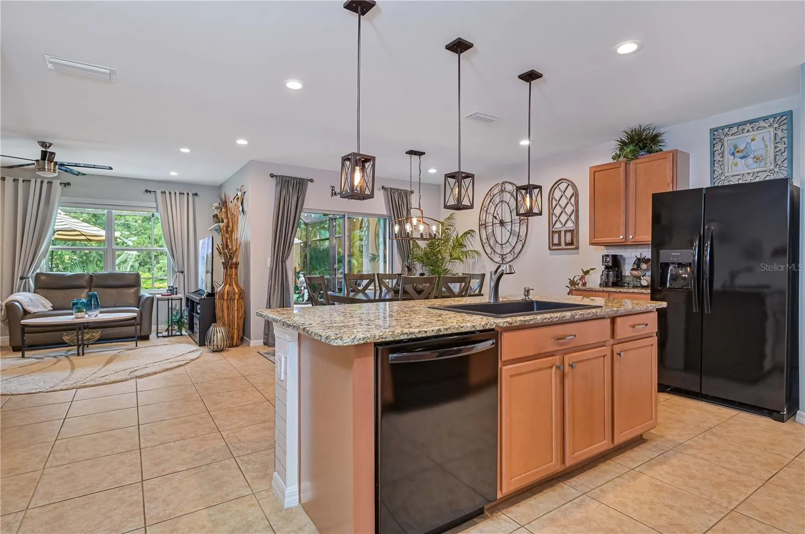 7092 MIKASA DR