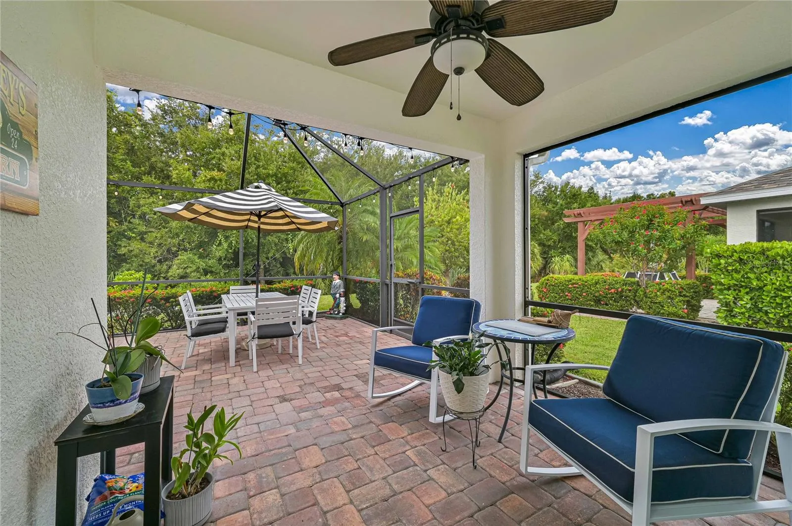7092 MIKASA DR