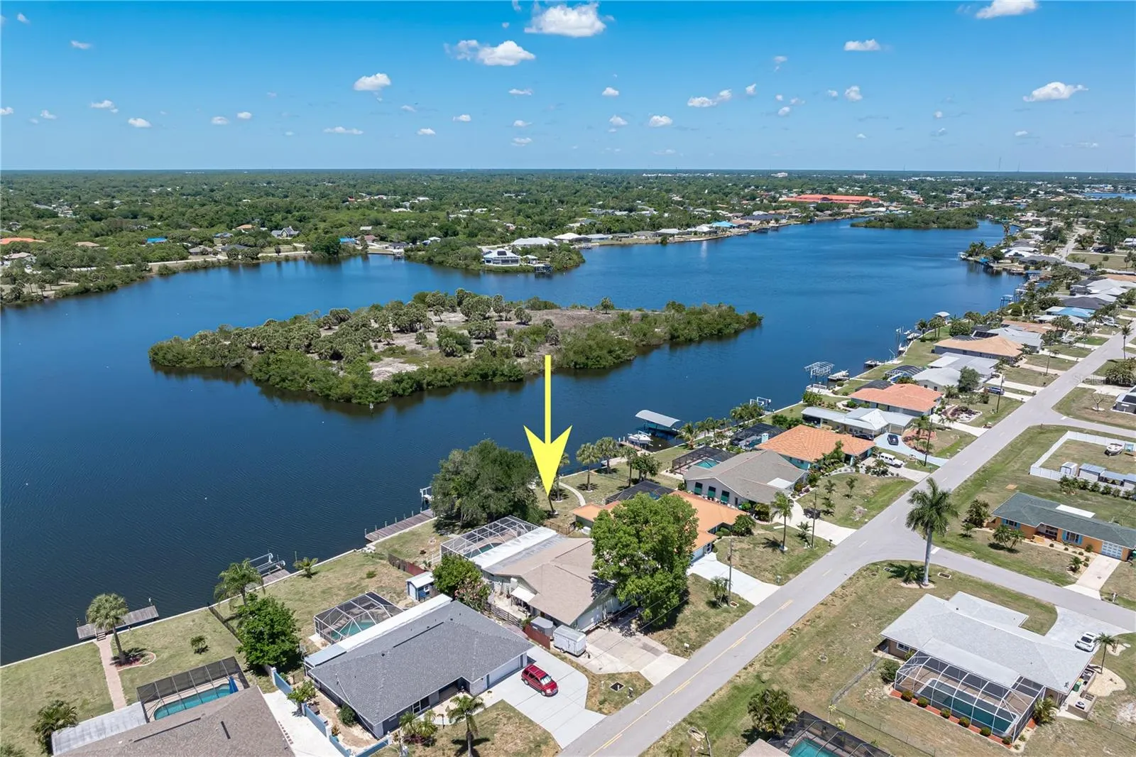 174 SPRING LAKE BLVD NW