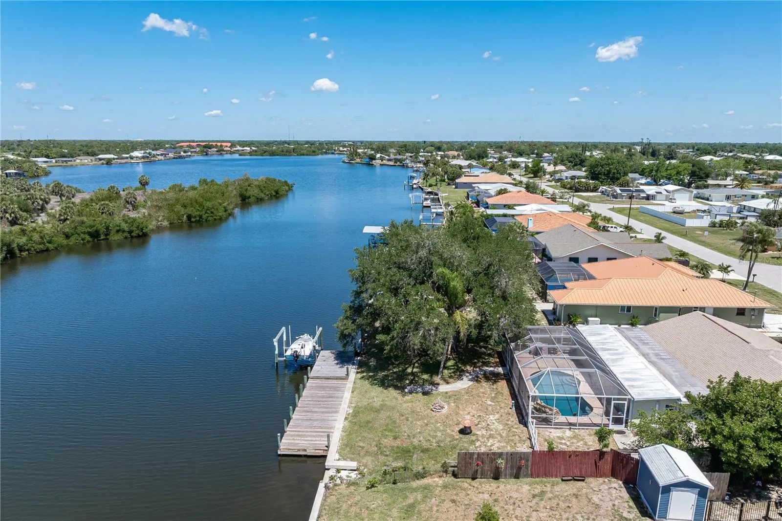 174 SPRING LAKE BLVD NW