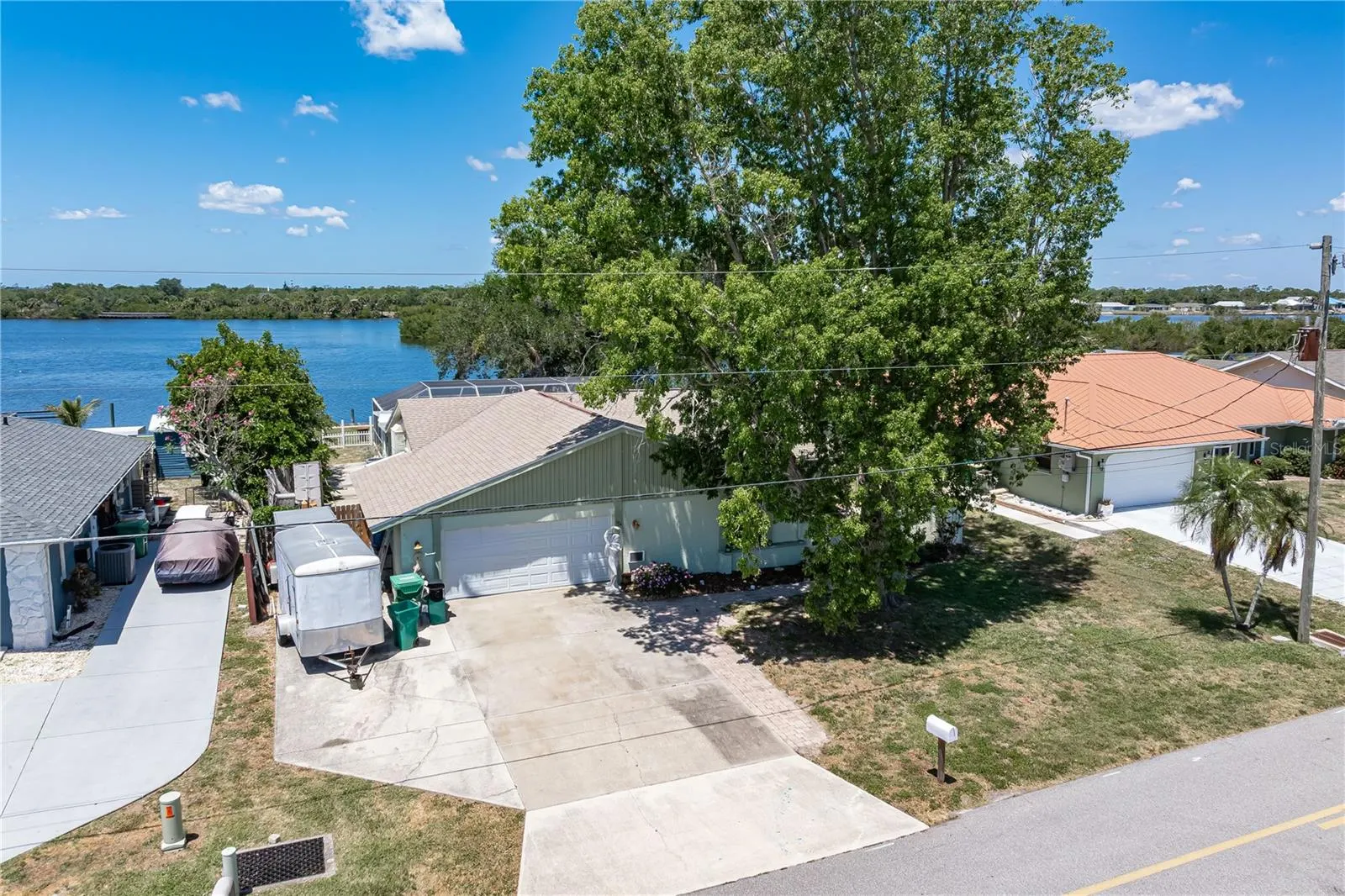 174 SPRING LAKE BLVD NW
