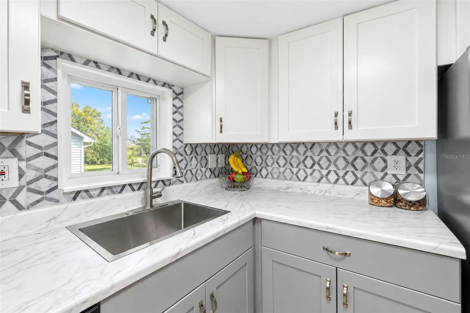 7333 VARLEY CIR